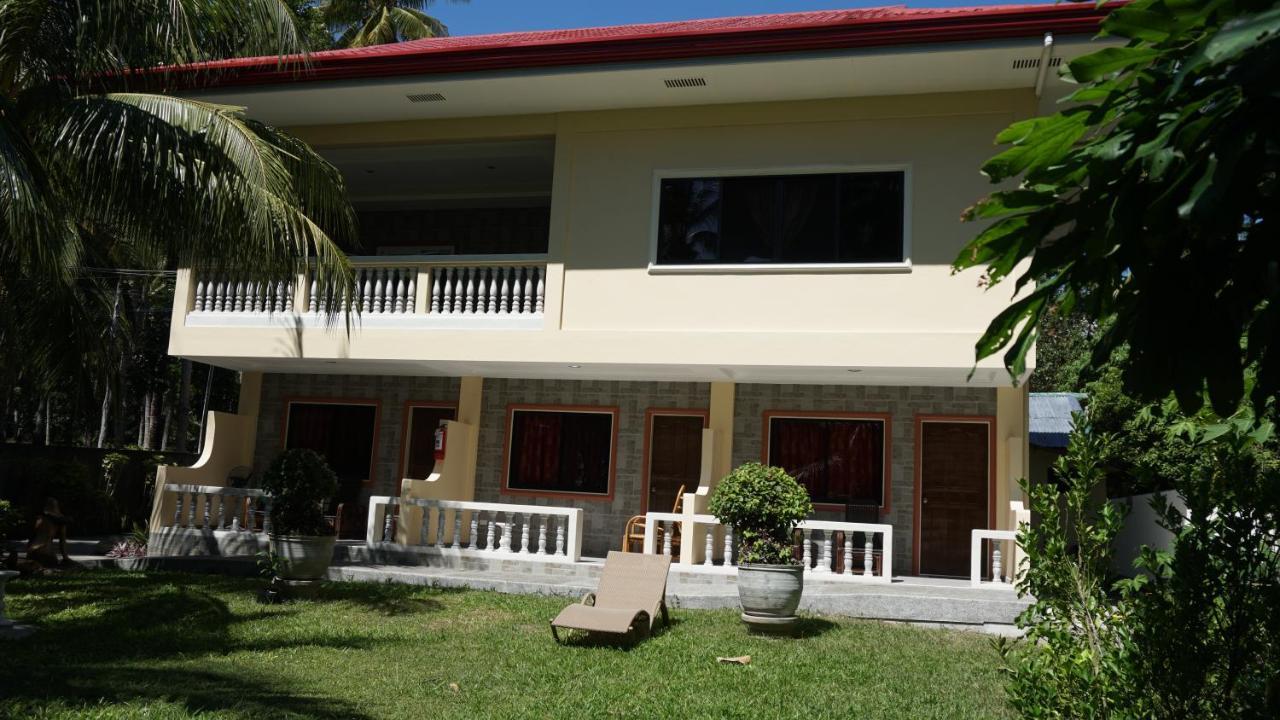 Wellbeach Dive Resort Zamboanguita  Exterior photo